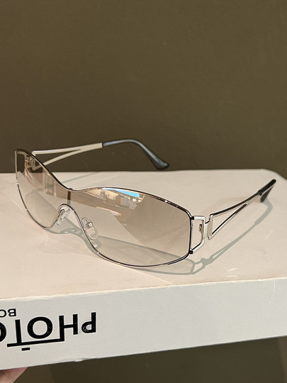 European and American personalized fashionable one-piece sunglasses Y2K sweet and cool cycling windproof sunglasses anti-UV big face slimming