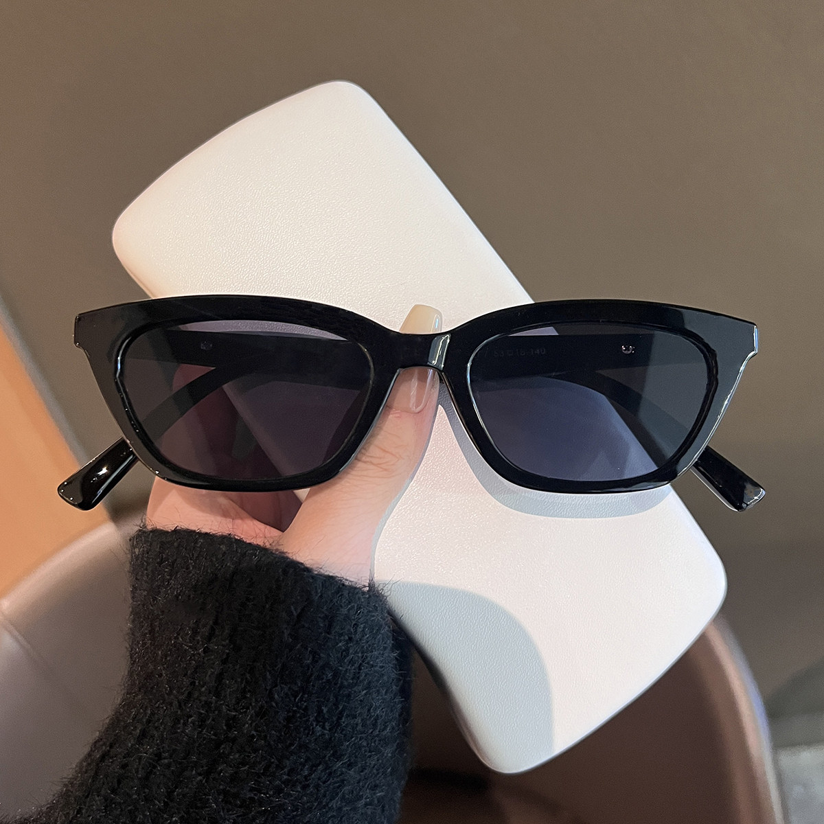 Wang Jiaer's Same Style Sunglasses for Men, Cool and Retro, Small Frame, High-End, Versatile, Stylish Sunglasses with Uv Protection