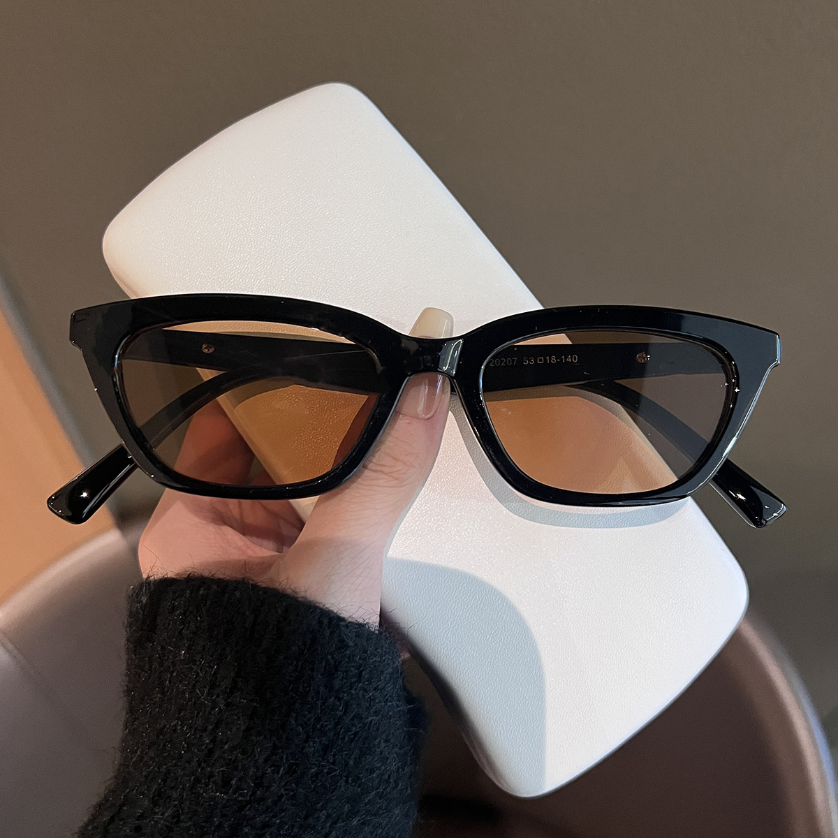 Wang Jiaer's Same Style Sunglasses for Men, Cool and Retro, Small Frame, High-End, Versatile, Stylish Sunglasses with Uv Protection