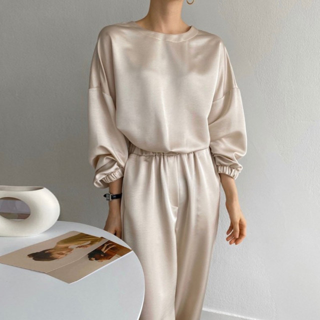 Korean chic simple temperament round neck glossy puff sleeve shirt + high waist leggings casual pants trousers suit