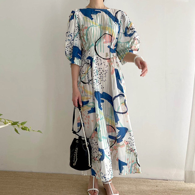 Korean chic summer niche age-reducing round neck graffiti print design pleated waist puff sleeve dress long skirt