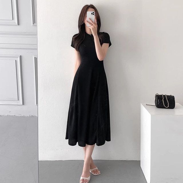 Korean chic spring and summer French style round neck slim fit and drapey threaded solid color A-line short-sleeved dress for women