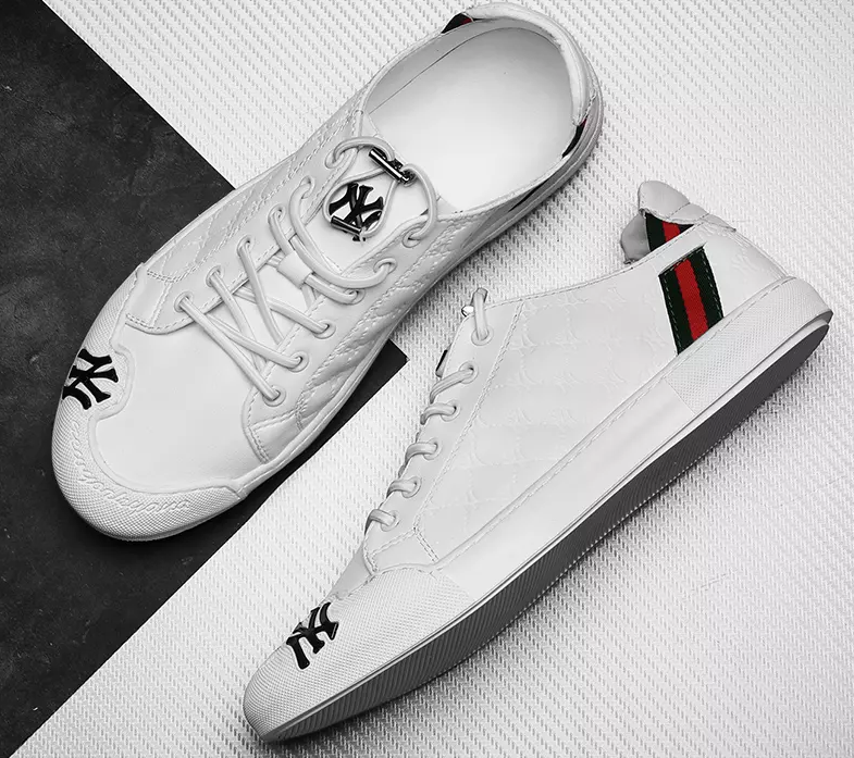 European Station Flat Bottom Men Shoes 2021 Spring Tide Shoes Fashion Students Shoes Tide Cards Casual Leather Shoes Men's Plate Shoes