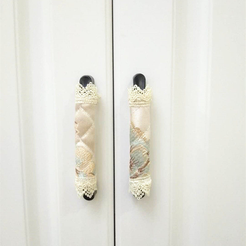 Door handle anti-collision pad protective cover child safety fabric lace thickened cabinet door handle gloves drawer handle anti-collision