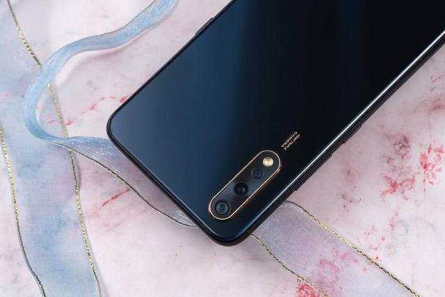 vivo Z5极速幻影、未见过的新版本