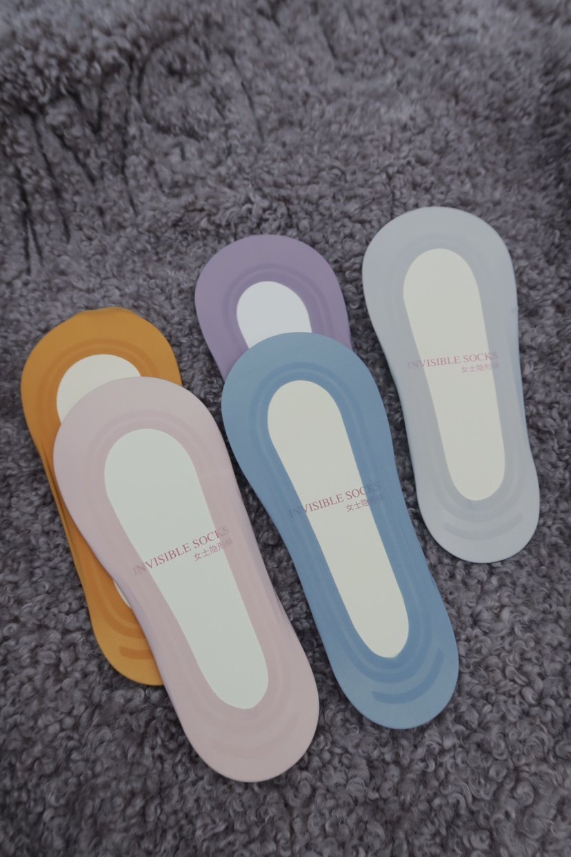 It's especially pro-test, and it's good wearing no-mark invisible socks.