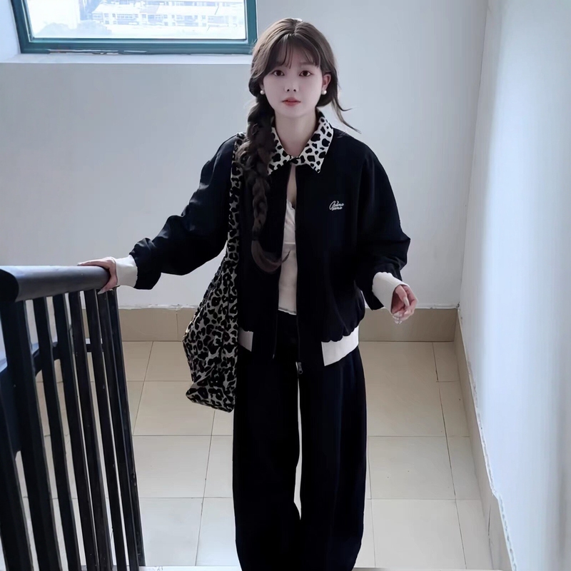 Cow Print Lapel Patchwork Jacket for Women, Autumn 2026 New Style, Petite Loose Embroidered Casual Jacket Top, Trendy