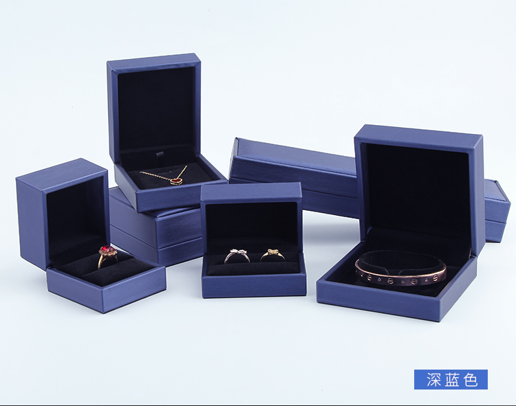 Trang sức cao cấp hộp trang sức lưu trữ hộp vòng cổ vòng đeo tay vòng tay mặt dây chuyền thời trang trang sức bao bì hộp quà tặng - Vòng đeo tay Cuff vòng băng ngọc thủy tảo neja