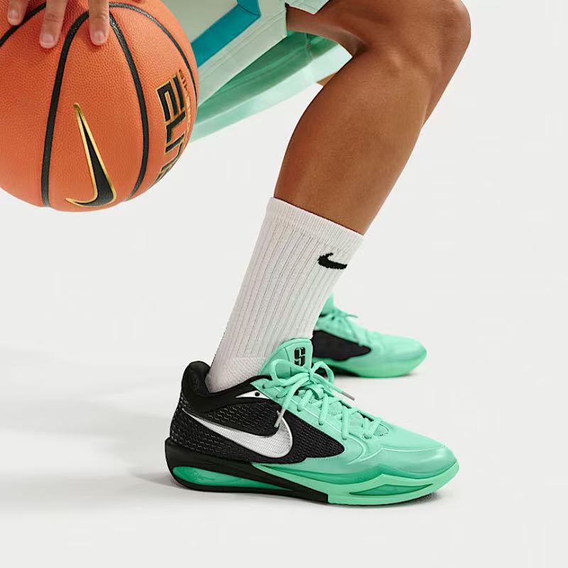 Nike/Nike Sabrina Outdoor Practical Comfortable Basketball Shoes for Men Peak White Ii0403-101