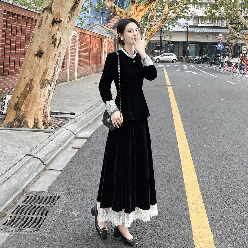 Black Velvet Dress Suit for Women 2026 Autumn and Winter New Style Waist-Cinching Top Lace Splicing Skirt Two-Piece Set