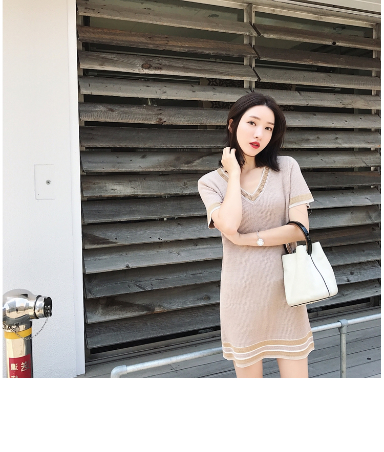 Mùa hè mới kích thước lớn áo len của phụ nữ mỏng tay áo sơ mi lụa ngắn tay áo len lỏng lẻo - Áo len cổ chữ V cardigan nam