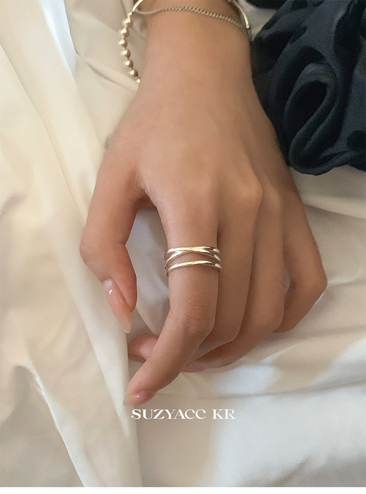 银饰戒指 suzyacc kr韩国简约小众设计感纯银交叉戒指时尚个性食指戒可调节