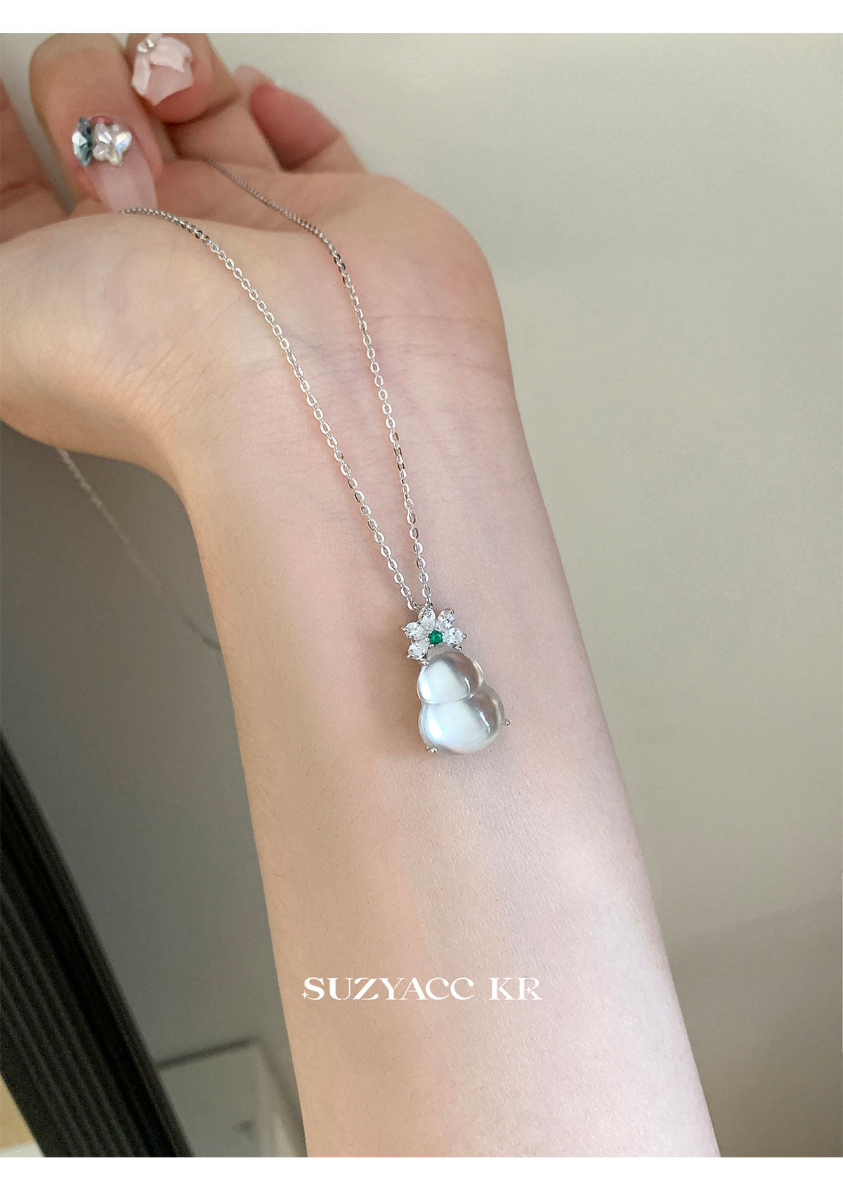 Серебряное ожерелье suzyacc kr精工纯银水沫透葫芦项链女2025新款国风气质高级锁骨链