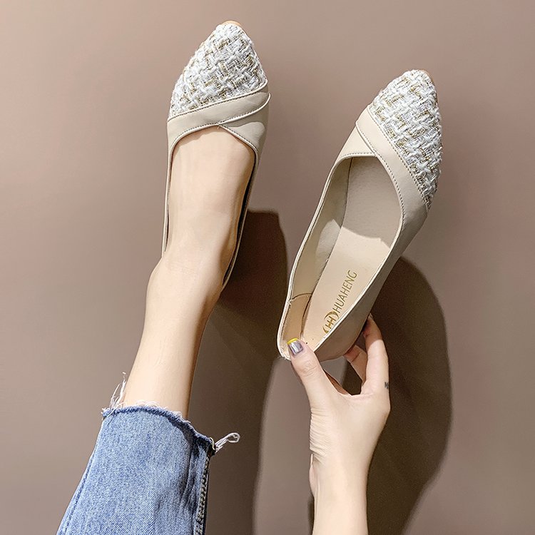 2019 summer new all-match fairy shoes gentle flat evening shoes net red pointed toe shallow mouth scoop shoes single shoes women