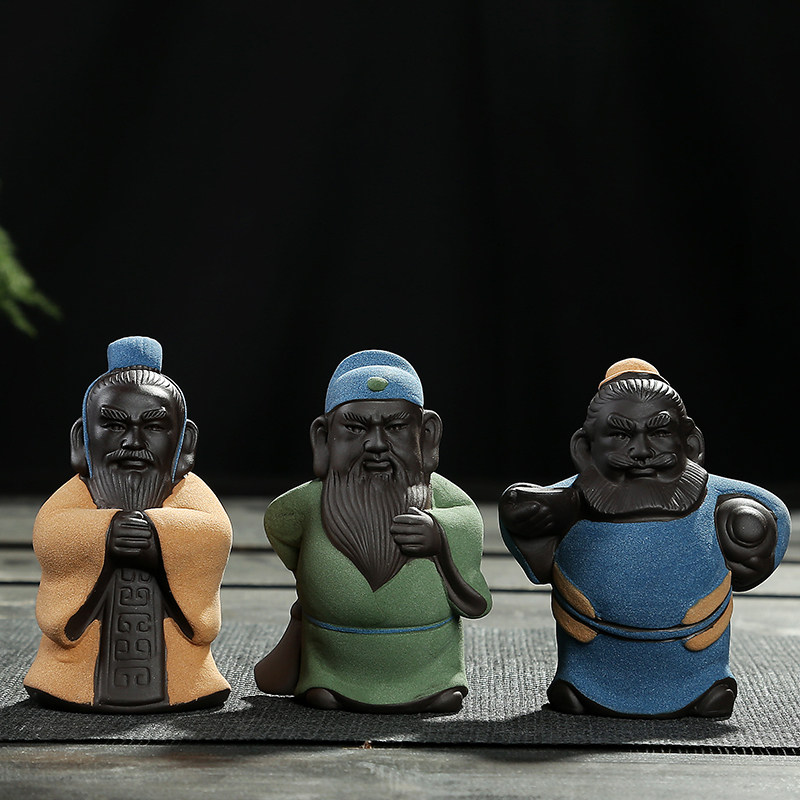 Color sand tea pet piece Liu Beijing female purple sand tea play to nurture three countries Taoyuan San Yiyi tea accessories