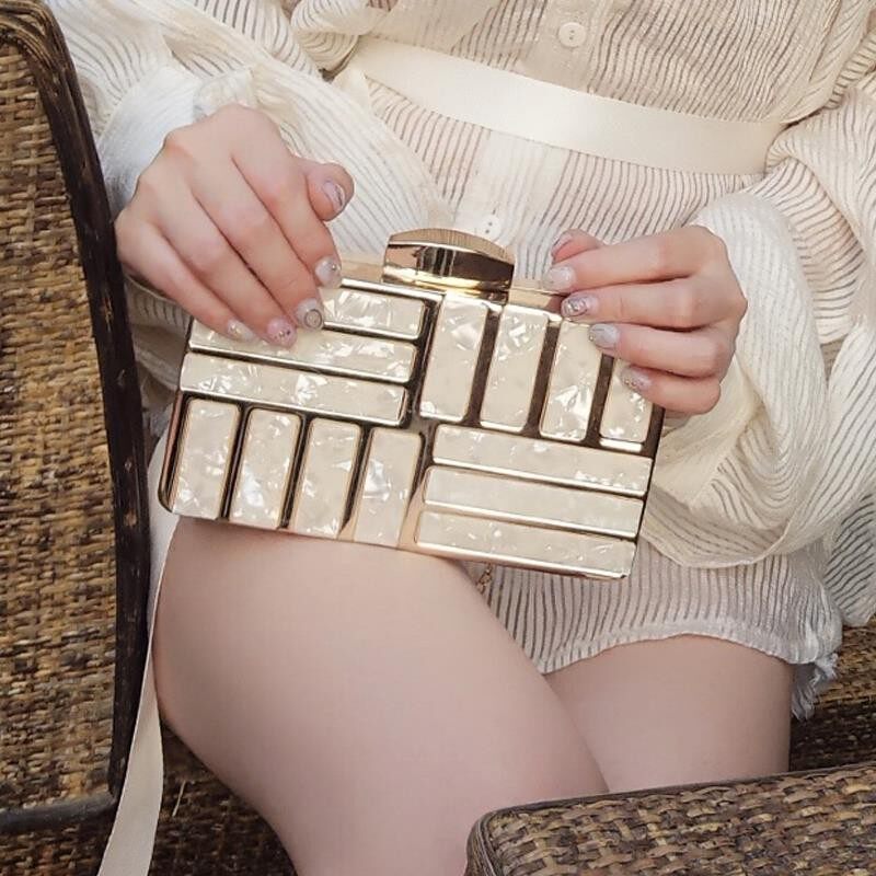 South Korea 2022 new fashion dinners with bag women and America pop 100 Lapped Personality single shoulder Oblique Satchel Bag