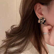 2021 new autumn and winter 925 silver needle advanced sense stud niche design BAO WEN bow earrings tide earrings women