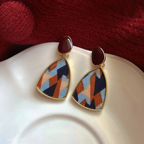 Niche design sense red stitching geometric studs female autumn and winter 2021 New light luxury Net red earrings earrings earrings