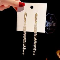 Korean version Temperament Long crystal Stream Su Earrings Brief Super Fairys Face Thin Pearl Ears Pendant Net Red Ear Accessories