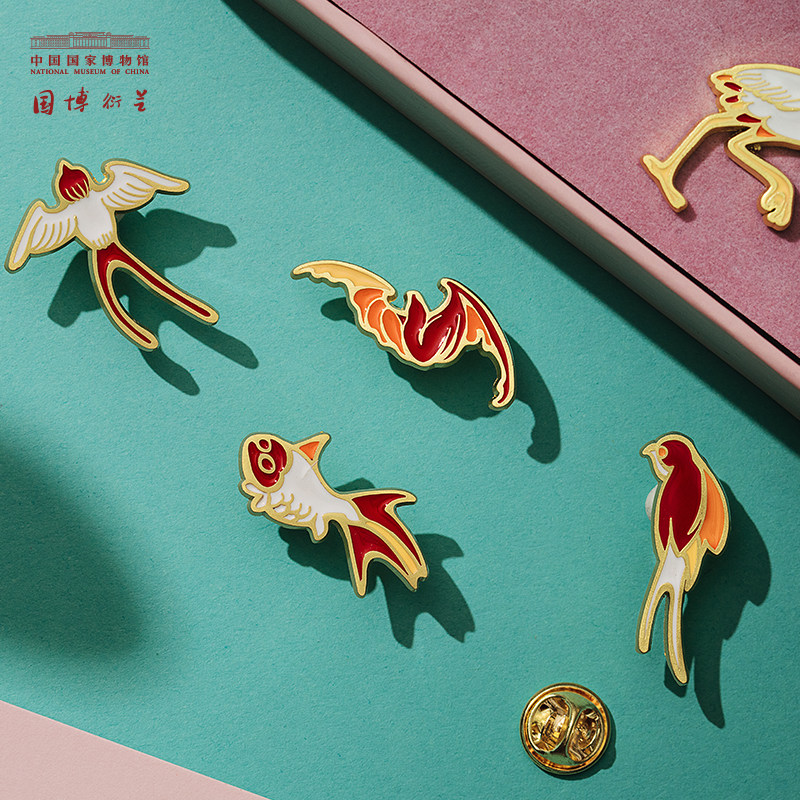 China National Museum Color Porcelain Badge Suit Metal Brooch Neckline Bag dual-use jacket girl day gift
