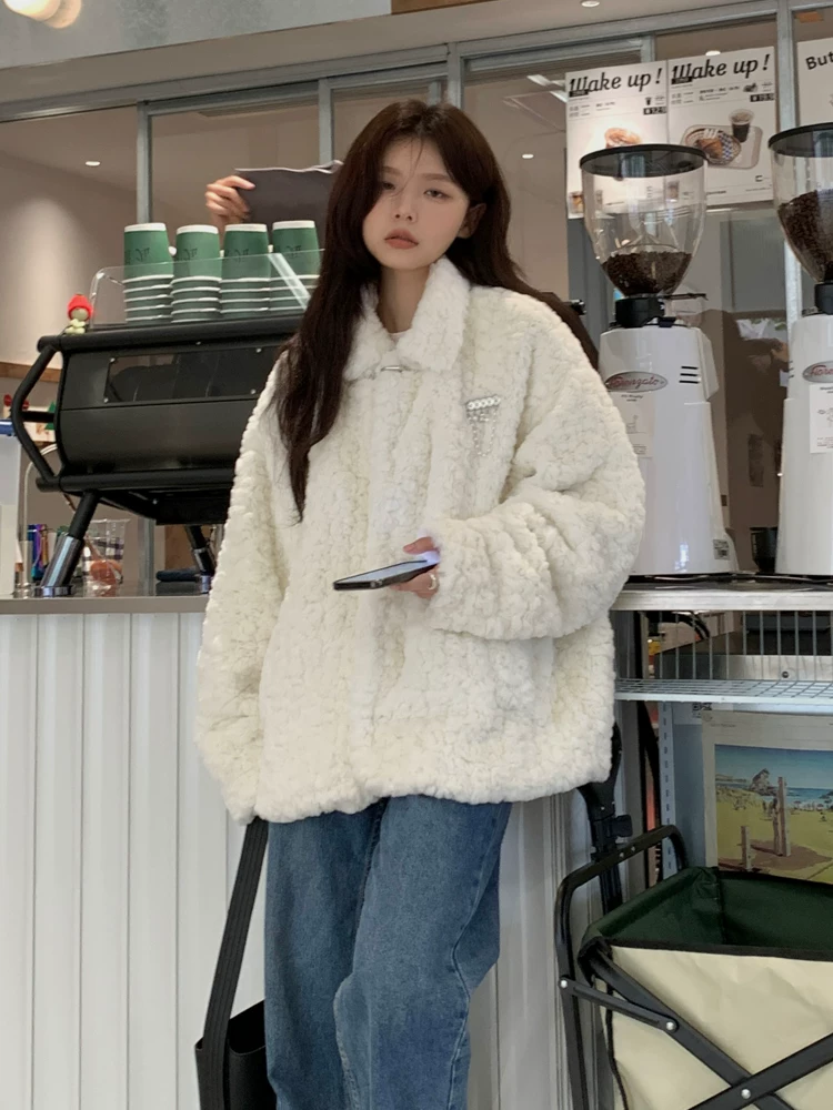 Short winter jacket, Chanel style, oversize, increased thickness, high-quality style