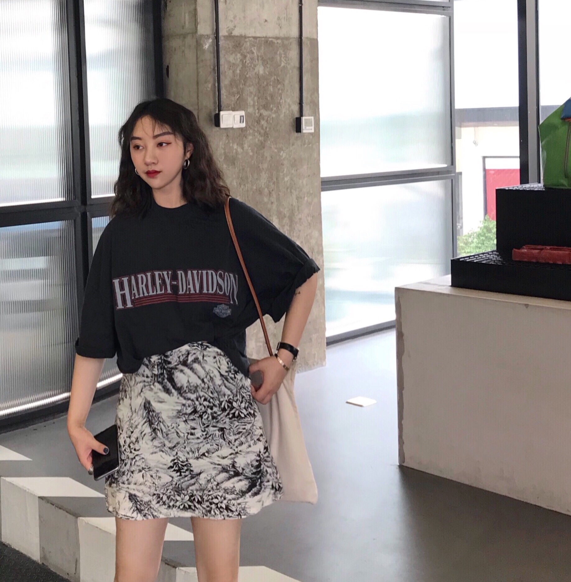 Keiko s sành điệu độc đáo eo cao Một chữ hoang dã vẽ mực váy ngắn mùa hè nữ - Váy chân váy cho người béo