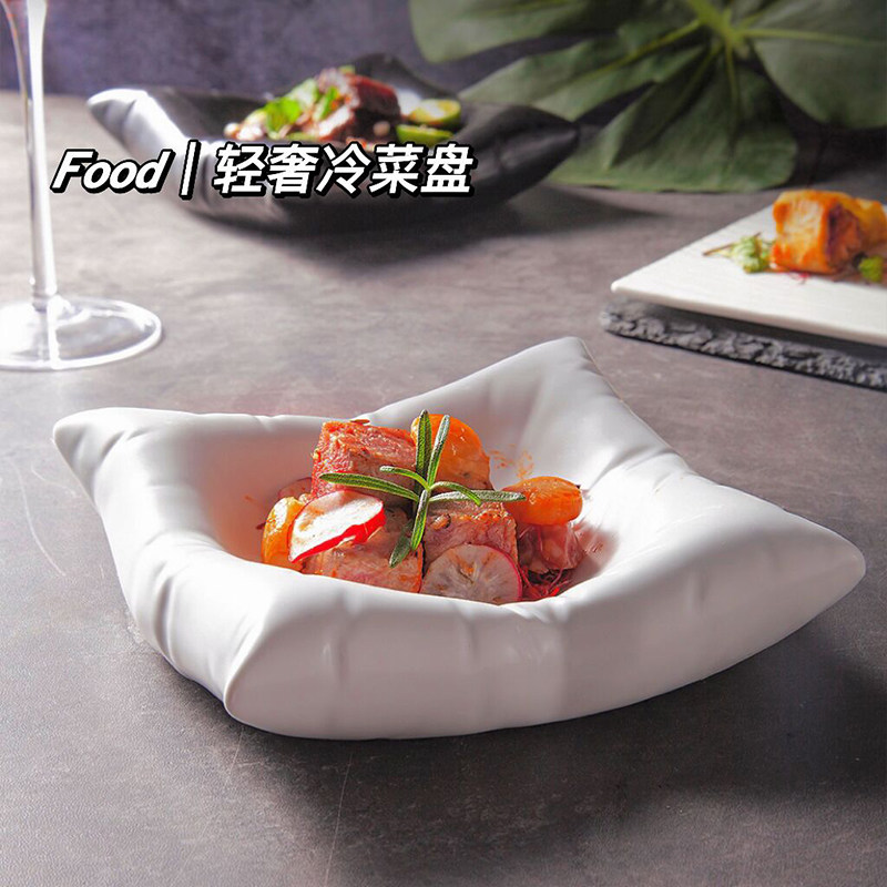 Light luxury pillow cold dish dish cuisine ceramic in high-end Western restaurant furnished decorative furnishings fruit plate