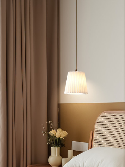 American Retro Small Chandelier, Master Bedroom Bedside Lamp, Country Style Entryway Bar Counter Creative Pleated Pendant Light Fixture