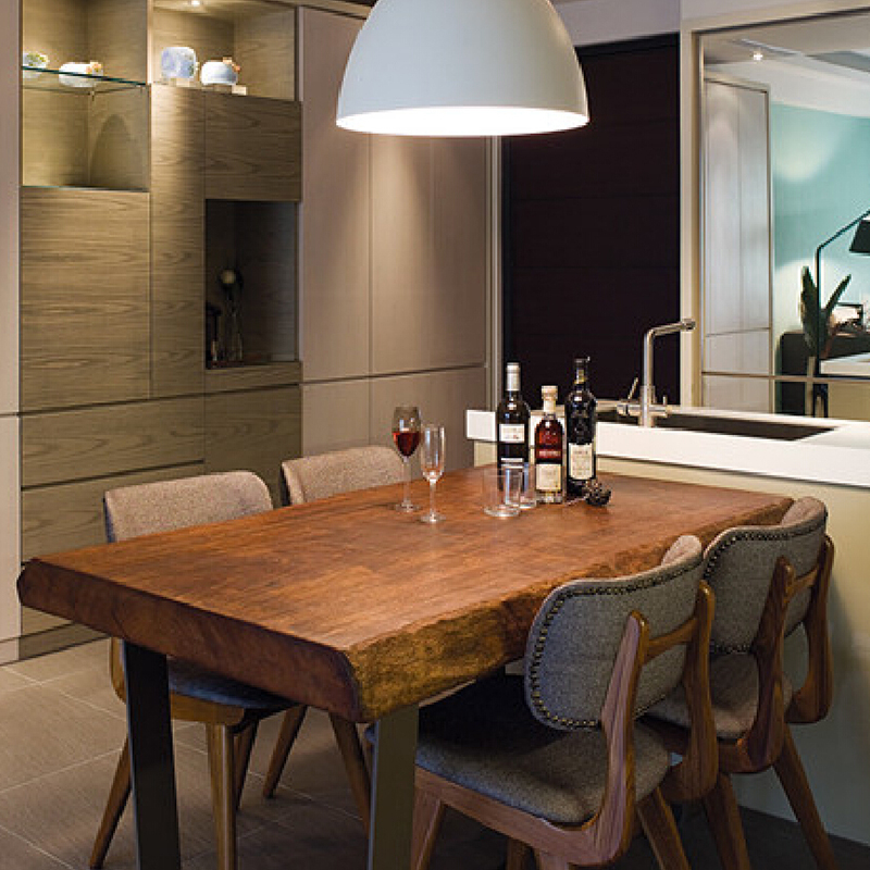 Solid wood dining table home American retro coffee table whole board natural side log table dining table small apartment dining table