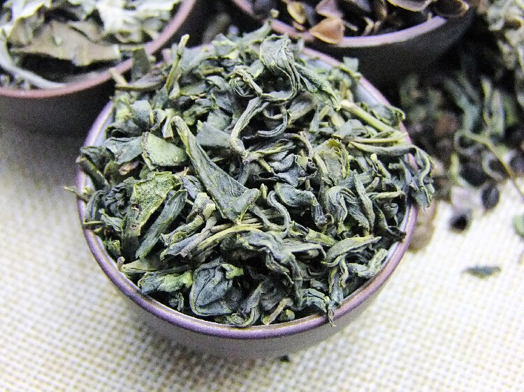 Подушка 茶香枕头草本养生枕成人护颈椎茶叶艾叶枕芯失眠助睡眠花草保健枕