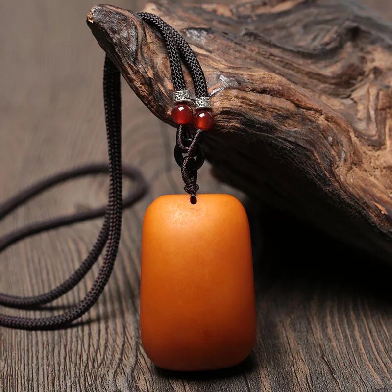 Natural Amber Old Honey Wax Pendant Without Trouble WATER DROP MEN AND WOMEN'S SWEATER NECKLACE NATIONAL WIND PENDANT