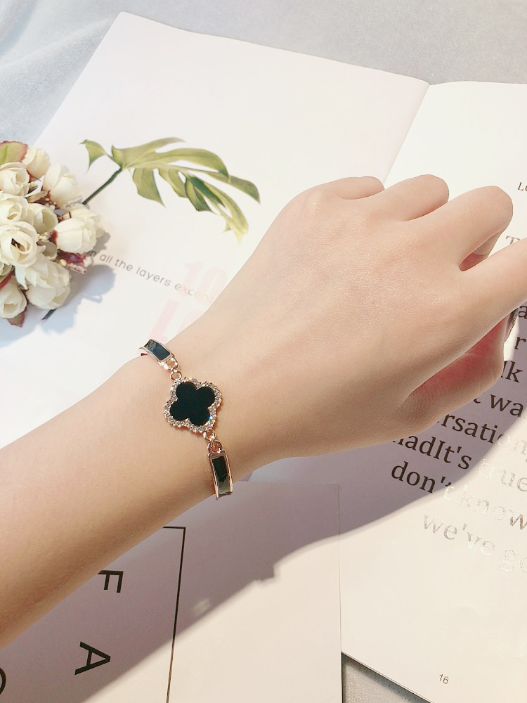 Thời trang Hàn Quốc thương hiệu lớn thả vòng tay màu đen kim cương cao cấp siêu flash cá tính vòng tay sang trọng nữ trang hoang dã vòng tay lv