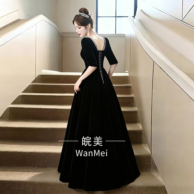 2026 New Style Hostess Piano Wind Instrument Conductor Choir Performance Large Size Black Velvet Student Art Exam Dress for Women