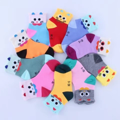 [Đặc biệt hàng ngày] 5 đôi dày nam thu đông nam nữ trẻ em vớ cotton hoạt hình ống 1-3-6-9 tuổi thời trang bé gái