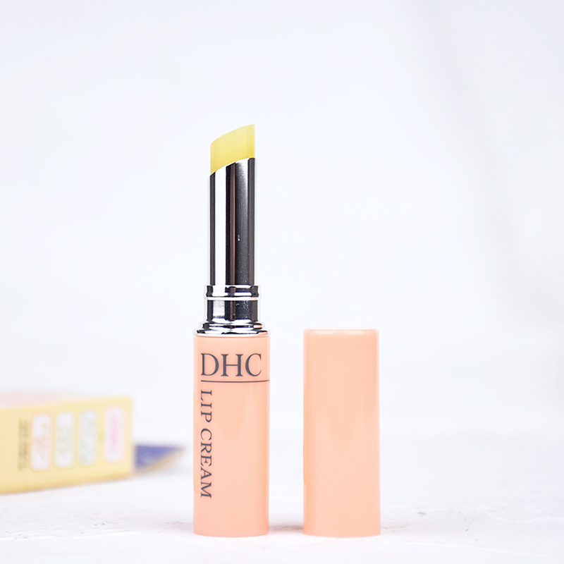Japanese DHC Butterfly Poetry Colorless Olive Care Lip Balm nourishing and moisturizing the lip anti-dry crack 1 5g