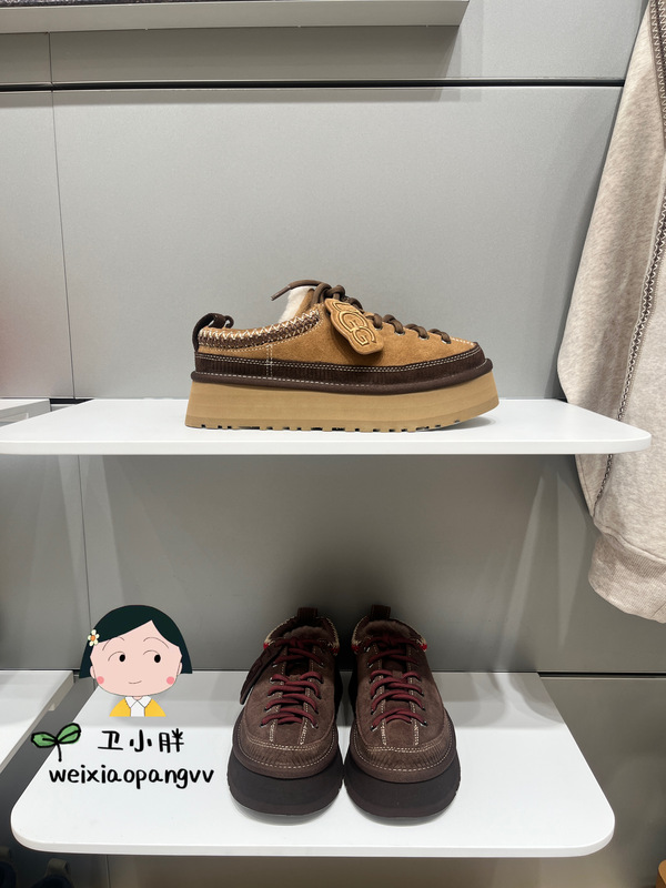 Ugg Direct Delivery from the Store 26 Autumn/Winter Classic Heritage Lace-Up Loafers (with Charms) 1180361