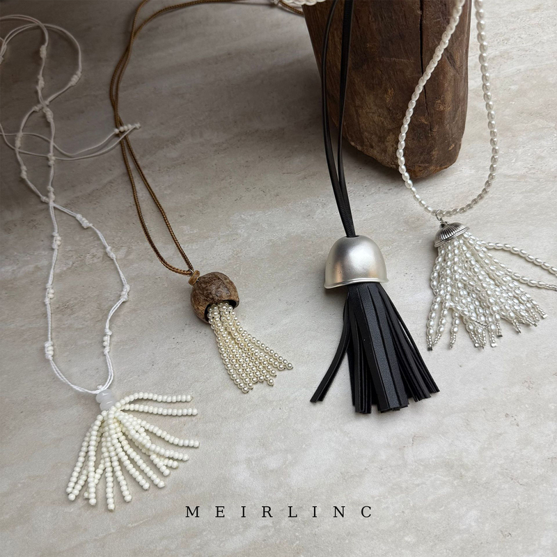 Meirlinc Simple and Stylish Black Tassel Niche Design High-End Couple's European and American Retro Versatile Trendy ins