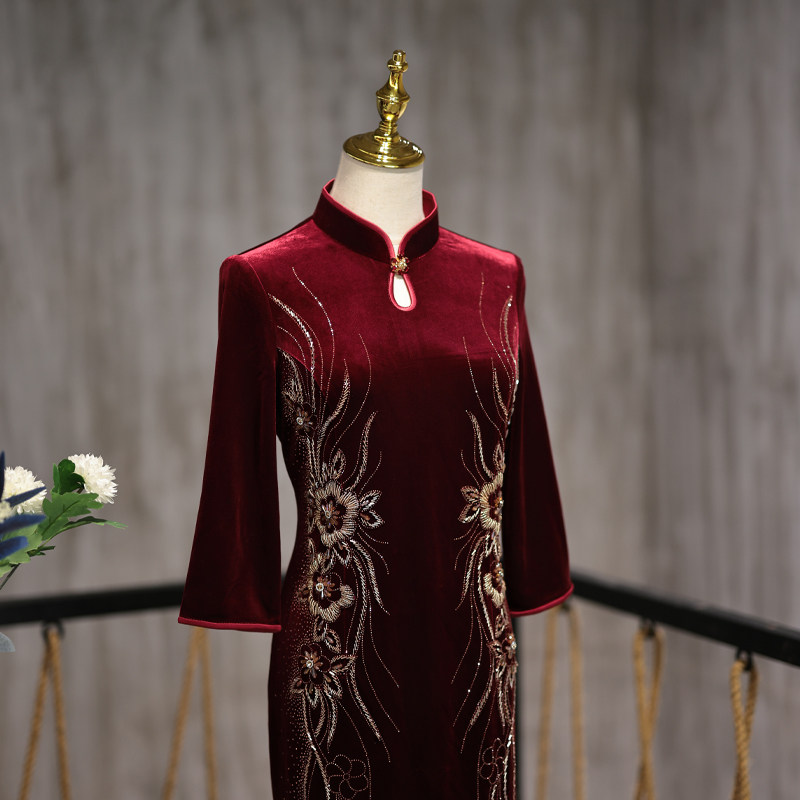 Mulan wedding 2022 Spring new little baby mama wedding gown gold velvet noble drop collar qipao