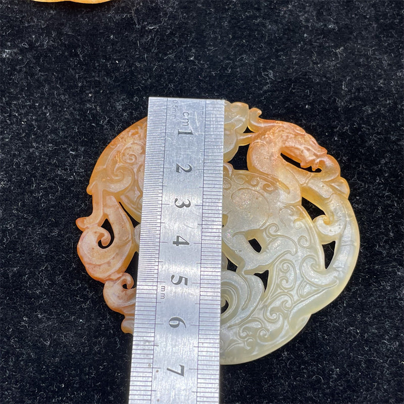 ?探寻千年历史韵味的玉雕古董– 老式岫玉手把件✨-酒水-淘宝好物网