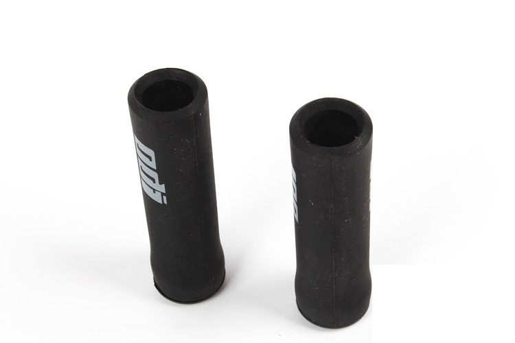 xe thăng bằng strider sport	 Xác thực cấp phép ODI thiết lập cân bằng xe trượt xe silicone thiết lập của tay cầm cao su silicon nguyên chất găng tay chống sốc mặc - Smart Scooter xe thăng bằng có tác dụng gì