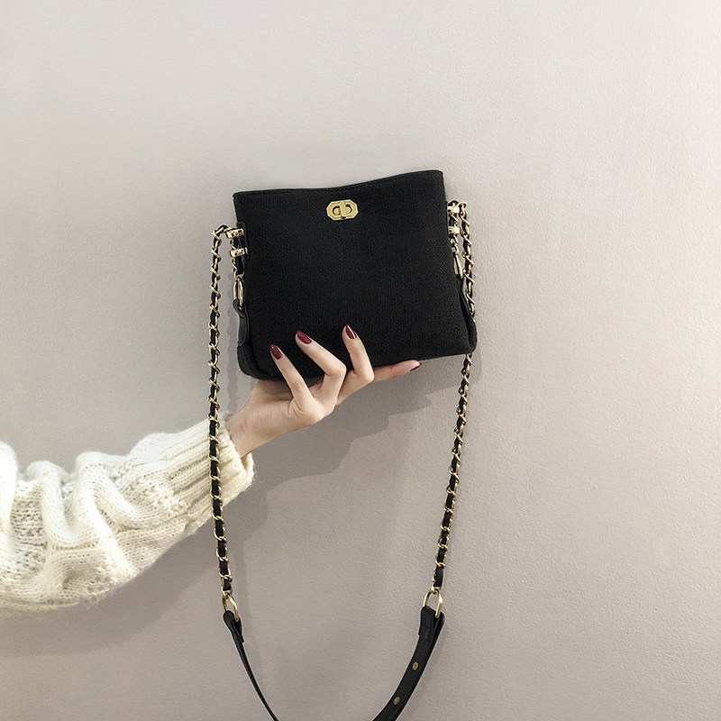 Lamode bucket bag woman 2021 new wave Han version canvas slanted satchel mini chain phone bag ins