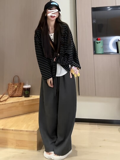2025 Autumn New High-End Casual Lazy Style Loose Slimming Versatile Striped V-Neck Cardigan Knit Jacket