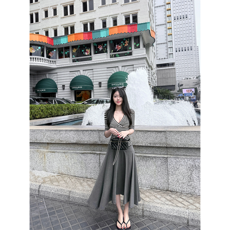 Laareetoo Lyocell Irregular Gray Skirt Women's Summer 2026 New Style Elegant Slimming Mid-Length Skirt Laareetoo Lyocell Irregular Gray Skirt Women's Summer 2026 New Style Elegant Slimming Mid-Length Skirt