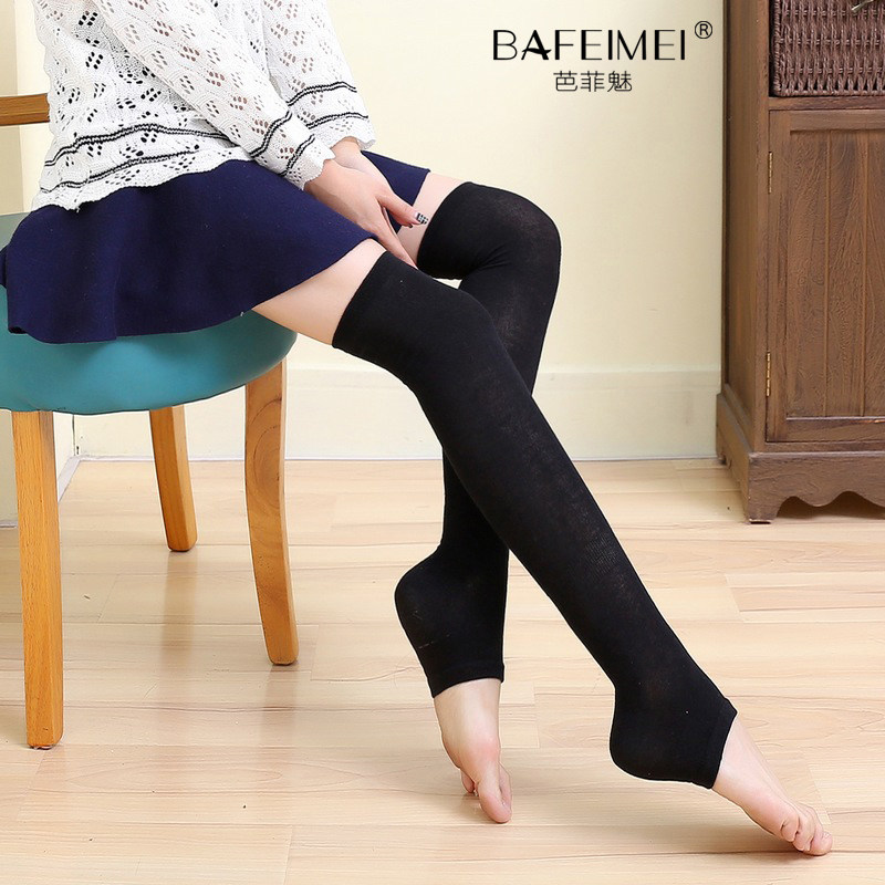 The latest silicone non-slip foot socks 2020 new cotton over-the-knee yoga belly dance dance socks