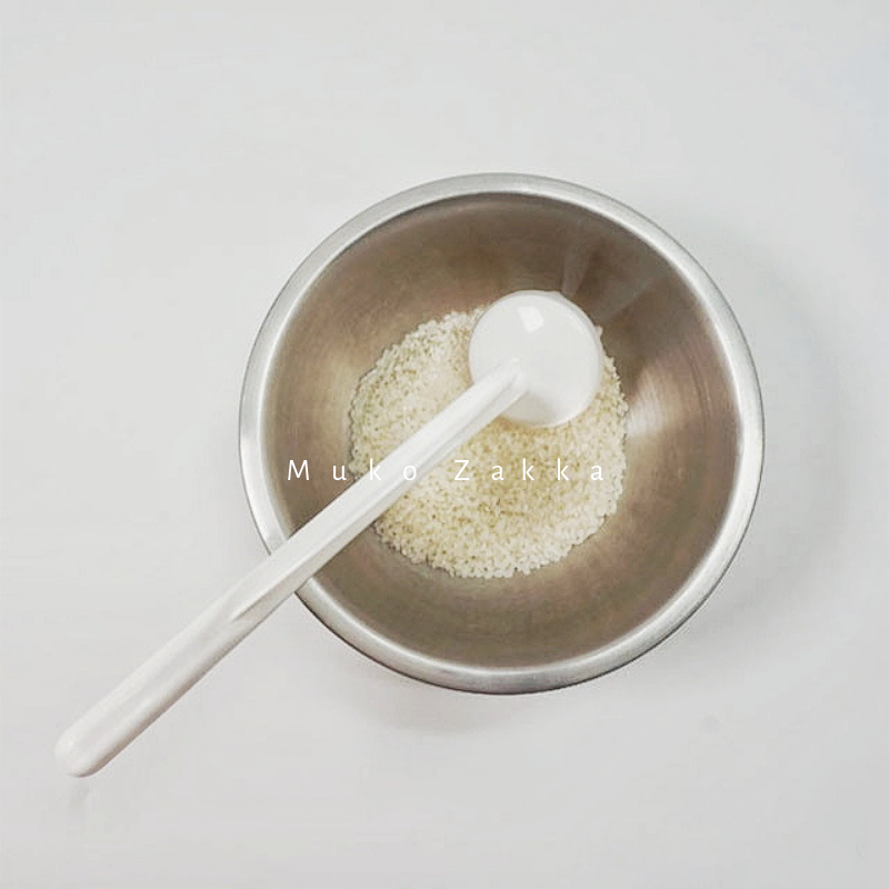 Home Mushroom Japan Import Naughty Water Drain Instrumental Domestic Small Hole Wash Rice Sieve Kitchen God Instrumental Multifunction Naughty Rice Spoon Stick