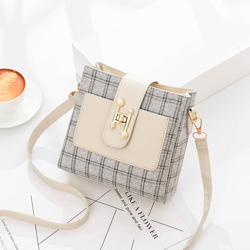 Hong Kong bag women's 2022 new Korean version of the fashion leather Western style popular all-match one-shoulder pet messenger bucket bag