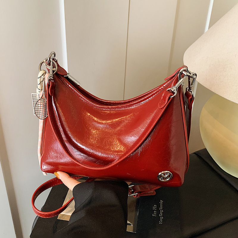 High-End Silver Bag for Women 2026 New Trendy Fashion Shoulder Bag Large Capacity Commuter Tote Bag Crossbody Bag High-End Silver Bag for Women 2026 New Trendy Fashion Shoulder Bag Large Capacity Commuter Tote Bag Crossbody Bag
