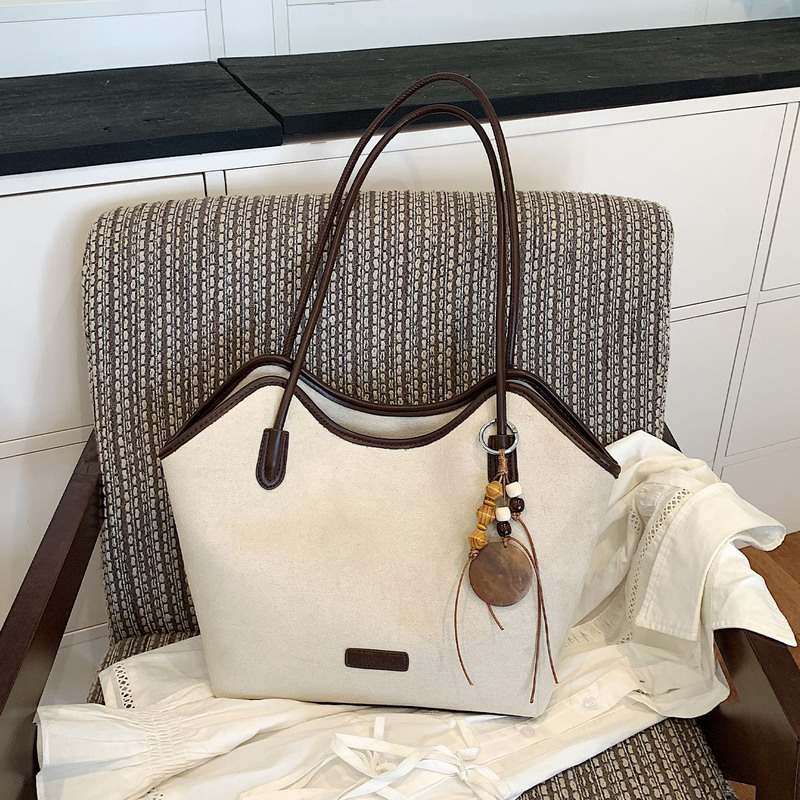 Suede Commuter Bag for Women 2026 New Trendy Autumn Retro Melard Shoulder Bag Large Capacity Tote Bag Suede Commuter Bag for Women 2026 New Trendy Autumn Retro Melard Shoulder Bag Large Capacity Tote Bag