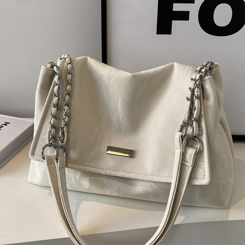 Casual Soft Large-Capacity Bag for Women 2025 New Trendy Versatile Chain Shoulder Bag Commuter Bag Tote Bag Casual Soft Large-Capacity Bag for Women 2025 New Trendy Versatile Chain Shoulder Bag Commuter Bag Tote Bag