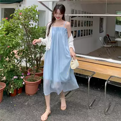 Super fairy pregnant women's dress summer 2021 French design sense foreign style sunscreen shirt suspender skirt two-piece women's autumn